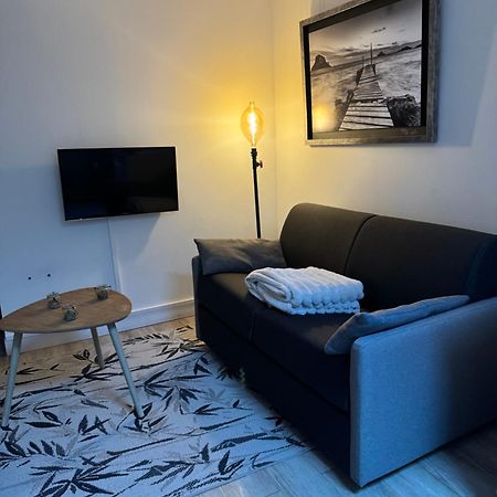 Appartement Cosy Face A La Basilique Saint Remi Reims Buitenkant foto